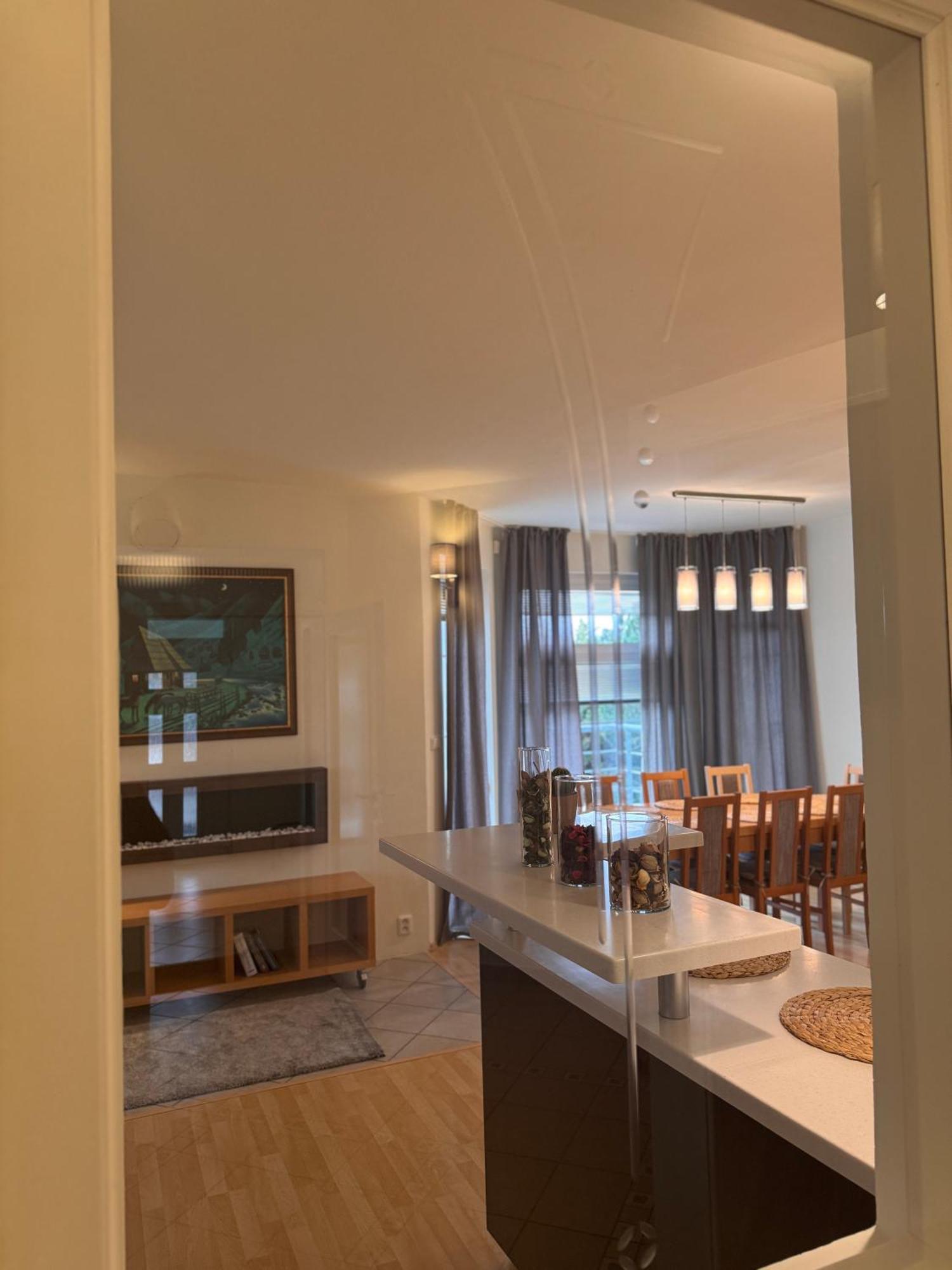 Diamondvilla, 4 Bedroom Apartment, Garden & Spa Praga Exterior foto